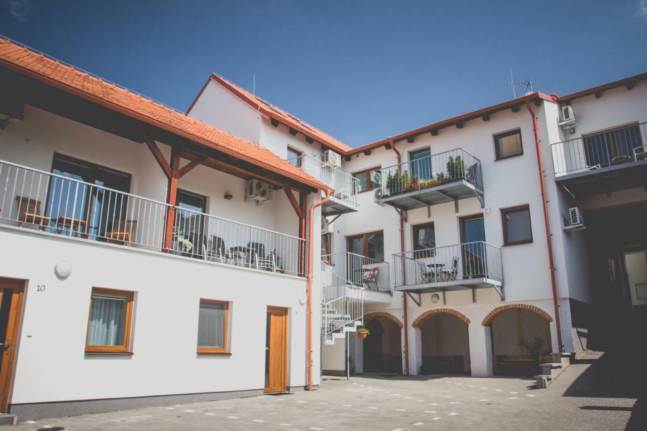 Apartmán Rezidence Mikulov Esterno foto